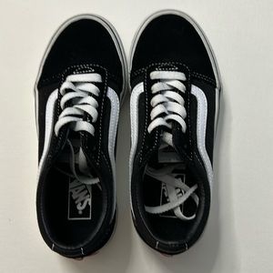 Vans never worn boys size 1